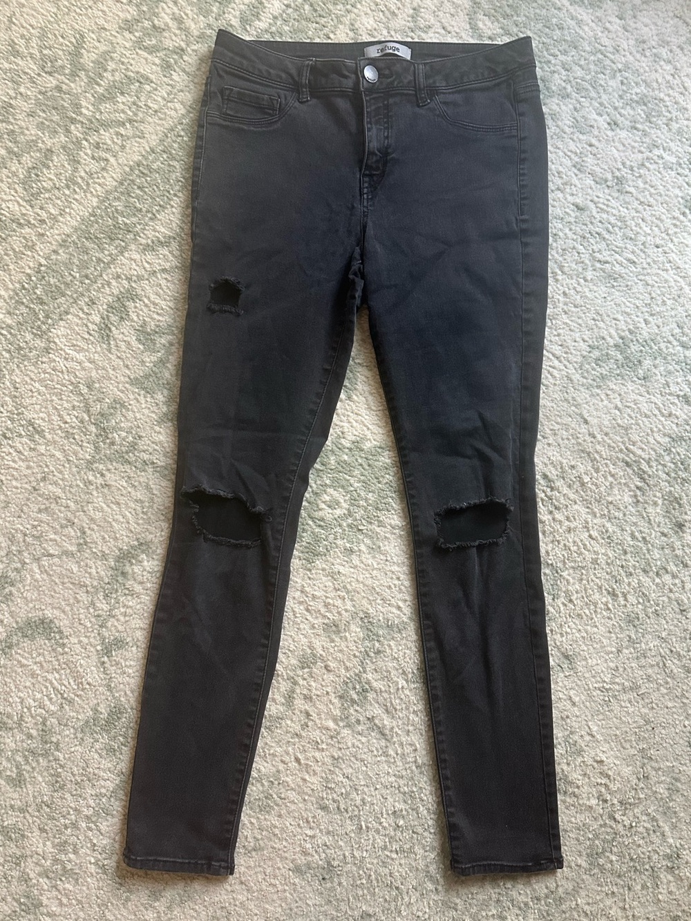 Super Skinny Black Jeans / Jeggings